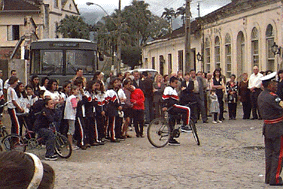 ALUNOS E AUTORIDADES